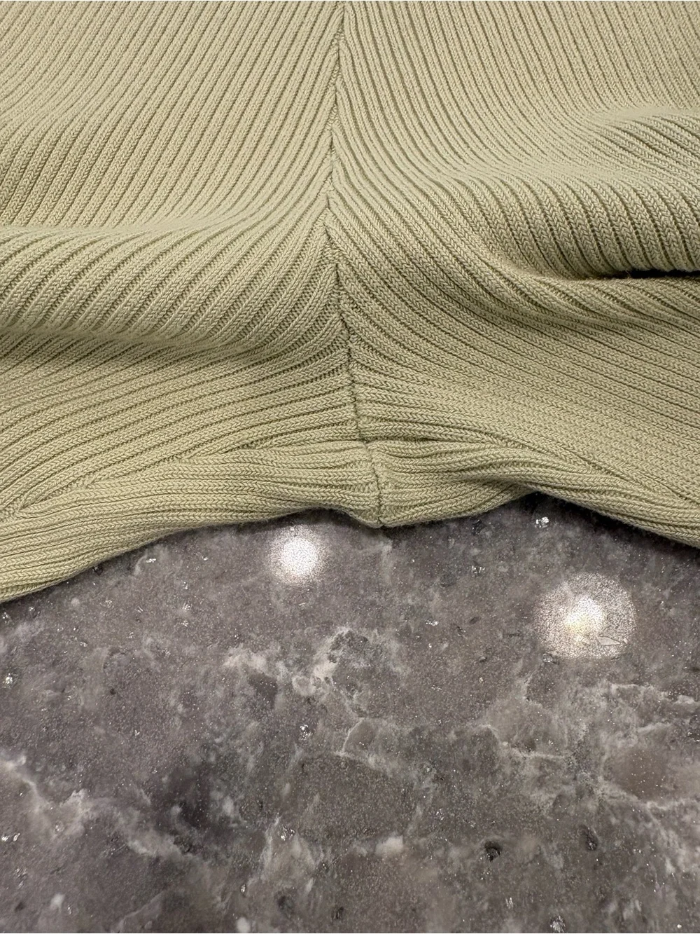 ALO Yoga Wide-Leg Ribbed Knit Pants in Sage Green ( WAIST 13-19